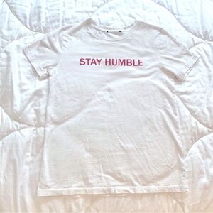 🌈6/$10 Stay Humble Tee